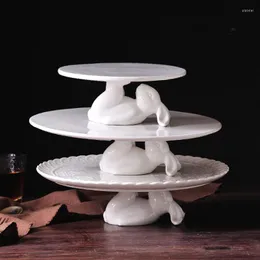 Piatti Piatto moderno in ceramica bianca Vassoio per torte Espositore per spuntini per pane Decorazione per matrimoni per feste Set da tavola per cucina domestica