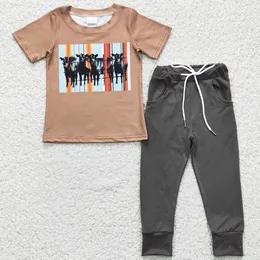 NOVO Design Design Roupas de menino Conjunto de vaca Primavera Boutique de ver￣o Crian￧as Roupas meninos Manga curta Pontas longas roupas de atacado terno infantil