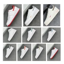 Airforces Shoes 1 Des Chaussures Classic Low Triple S White Black Brown Sandal Outdoor Sport Fashion Women Mens Trackers Sneakers Storlek 36 45