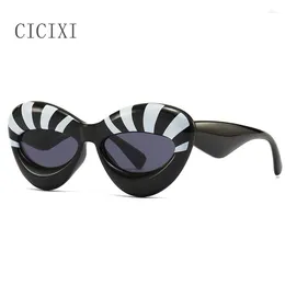 サングラス CICIXI レトロ黒白ストライプキャットアイ女性男性ファッションブランドデザイナーオーバルレンズキャンディーカラーシェードサングラス