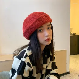 ベレット韓国の赤いベレー帽の秋と冬のニットキャップ女性のための文学アクリルキャップ