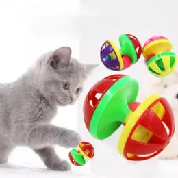 Zabawy kotów zagraj w interaktywnym dzwonku piłkę zabawkę Pet Kittens trening ćwiczący odpowiedni dla zwierząt domowych wszystkich rozmiarów