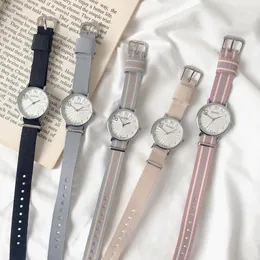 Bilek saatleri moda basit kadın saatler dişli kadran gündelik naylon kayış bayanlar kuvars relojes para mujerwristwatches