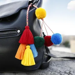 Keychains Fashion Hand-Woven DIY Handgjorda nyckelringar Bohemian Fur Ball Tassel Car Key Ring K5075