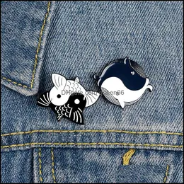 Pins broches yin yang taichi email pin aangepaste koi walvis kleding shirt revers rugzak visbadge nce sieraden cadeau voor vrienden drop ote01