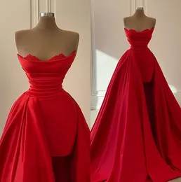 Красные бретелек -атласные платья для выпускного выпускного вечера без рукавов кружевные аппликация ровные вечерние платье
