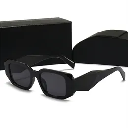 2023 Gafas de sol de diseñador de moda Gafas clásicas Goggle 8679 Gafas de sol de playa al aire libre para hombre Mujer 7 colores Firma triangular opcional