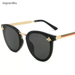 Frauen Oval Metal Rahmen Little Bienenmänner Sonnenbrille UV400 Klassische Retro -Marke Sportbrille Oculos de Sol Y220413