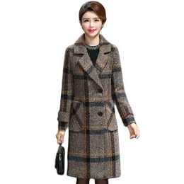 Women's Wool Blend en Overcoat MidLength Pattern Slimming Warm Mother's Plaid Coat Knee Length With Belt L 5XL Vneck 230112