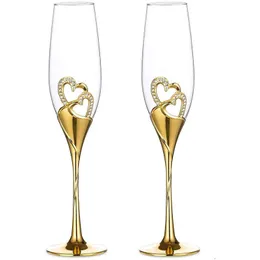Vingglasögon 2st 200 ml Wedding Champagne Set Hearts Gold Toasting Flute Goblet Party Lover Anniversary Valentine's Day Gift 230113