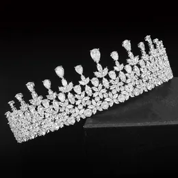Vintage Crystal Wedding Tiaras och Crowns for Bride Silver Color Weddems Pannband Brudtillbehör smyckespresent