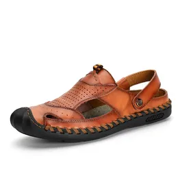 Sandaler maskulino man sko cuero para Vietnam 2023 läder sandles sandal andningsbar vandring sandalier sandales storlek hem för