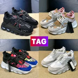 Nw 2024 Italy High-Quality Casual Shos Hight Vercace Chain Reaction Snakrs Black Rd Whit Pink Multi-Color Sud Luxury Mns Womns Fashion Dsignr ACE Lac-Up 526