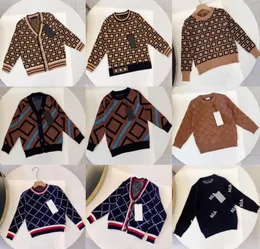 barn tröja cardigan vinter varma pojke flickor stickade tröjor baby hoodies mode brev huvtröjor 2 stilar storlek 90-150 64KR#