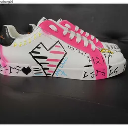 Hösten casual skor kvinnor män graffiti tryck sneakers gesigner skor plattform snörning vårpar par zapatillas mujer size34-45 mkji02155454