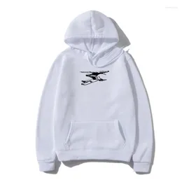 Men's Hoodies Stree Wear Skater Boy Skateboarding Skating Man Cool Fashion Hoodys Men 2023 Summer Warm Hoodie Custom Design Pullover