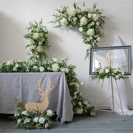 Dekoratif çiçekler özel beyaz düğün kemeri arka plan çiçek sırası koşucu yapay duvar dekor düzenlemesi parti sahne mizanpajı çiçek