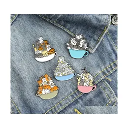 Pins Broothes European Cartoon Animal Dog Cat Noodle Bowl Penguin Pins Dzieci Enamel Stophot Badge For Cowboy Backpack ACC OT8VC
