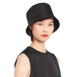 Berets 2023 Spring Trend Bucket Hat Men's Women's Nylon Fisherman's European American Fashion Summer Sun Beach YF0440