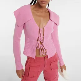 Kvinnors stickor 22 Tidig höst fashionabla känsliga och mjuka rosa lapel slips ull kashmir stickad långärmad kofta