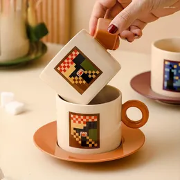 Cups Saucers Creative Coffee Cup Luxury Vintage Women Cute Design Mugg återanvändbar eftermiddag Tea Set Tazzine Caffe Hushållsmaterial