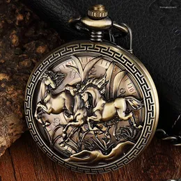 Zegarki kieszonkowe Vintage Rzeźbiony wzór koni mechaniczny zegarek pusty brązowy ręczny naszyjnik z łańcuchem dla mężczyzn