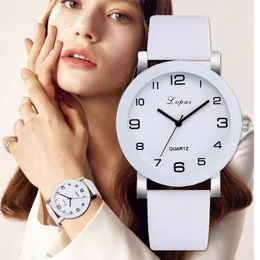 Wristwatches Lvpai Brand Quartz Watches For Women Luxury White Bracelet Ladies Dress Creative Clock 2023 Relojes MujerWristwatches Wristwatc