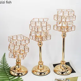 Titulares de velas Crystal Crystal Metal Stand Stand Candelabros Home Desktop Velas Ornamentos Decoração de casamento Decoração de casamento