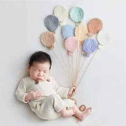 Keepsakes 9 PCS DIY Baby Wool Felt Dinosaur Stars Love Heart Clouds Balloon Decorations Born Pography Props Ornament 230114