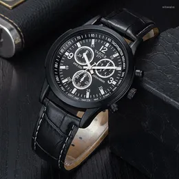 WRISTWATCHES Relogio Masculino Men ogląda luksusową najlepszą markę Yazole Sport Modna moda Casual Watch Wojskowy kwarc Saatwristwatches Wil