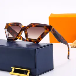 2023 designer solglasögon fyrkantiga solglasögon för kvinnor mode lyxiga solglasögon goggle solglasögon retro polariserade glas gafas de sol uv400 med låda och case trendiga