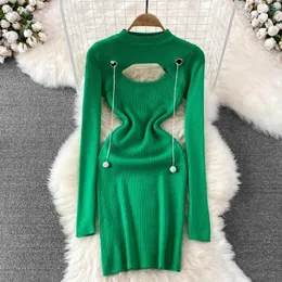 فساتين غير رسمية Amolapha Women's Fake 2 قطعة متبكّمة من طوق Brooch Brooch Slim Gheath Bodycon Mini Sweater Dress