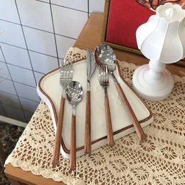Set di stoviglie set di ciottoli in acciaio inossidabile manico lungo manico lungo la casa squisita dessert per bistecca di bistecca da tavolo