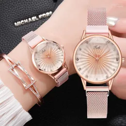 Нарученные часы 2PCS SET Luxury Women Watch Watch Diamond Rose Gold Ladies Berist Magnetic Bracelet Watch для женщины Relogio Feminino Moun22