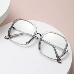 Metal Meio-círculo de óculos de quadro grande quadro Novo Face simples Face da moda Menas e feminino Anti-azul lente plana de luz DF 68040