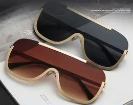 المصمم نظارة شمسية أصلية النظارات Tura Eyewear Fashion Classic Lady Sungod for Women نظارات شمسية للرجال