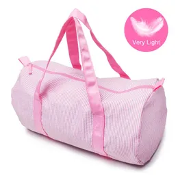 Bolsas de Duffel Mulheres viajam de grande capacidade Padrão listrado Soft e leve Seersucker Duffle Bag com zíper de cor sólido em cores