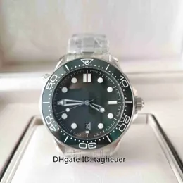 Super Factory Mens Watch 42 mm Ocean 300m Bond 007 Green Diver Nurving Series Wodoodporne zegarki Ceramiczne Cal.8800 Menowe automatyczne zegarki męskie