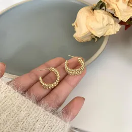 Hoop örhängen mode metall elegant c form örhänge kvinnor 2023 vintage guldfärg geometriska uttalande smycken brincos gåva