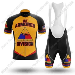 デザイナー1st Armoud Division -Men's Cycling Jerseysセットサマーサイクリング衣料品ロードバイクシャツスーツ自転車ビブショーツMTBウェア