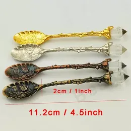 UPS Vintage Royal Style Spoon Metal Carved Coffee Spoons Forks With Crystal Head Kitchen Fruit Prikkers Dessert Ice Cream Scoop Gift