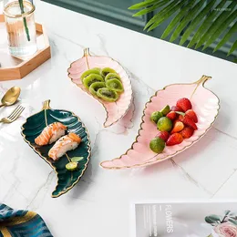 Plakalar Nordic Style Gold Jant Yaprak Şeklinde Plaka Takı Seramik Küçük Depolama Tepsisi Sushi Moda Atıştırmalık