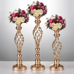 Украшение вечеринки 10sets Золотые цветочные вазы подсвечники стоят свадебный стол.
