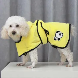 Hundkläder Super Absorbent Pet Bathrobe Justerbar snabb torkkatthandduk PETS RENGÖRING