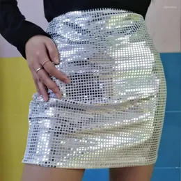 Spódnice swobodne siatki szczupła bodycon spódnica żeńska moda srebrna błyszcząca mini 2023 letnia impreza uliczna
