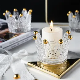 ガラスクラウンキャンドルスティッククリエイティブロマンチックキャンドルホルダーキャンドルライトディナー小道具装飾的なテーブル装飾