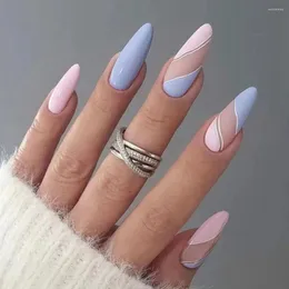 False Nails 24PCSウェアラブルハートアーモンド女性マニキュアツールフレンチスティレットフェイクフルカバーネイルチッププレスオンオン