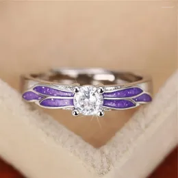 結婚指輪女性のアクセサリークリスタル調整可能kpopファッションバンドジュエリーエンゲージメントメスフィンガーフィジェットリングギフト