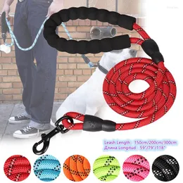 أطواق الكلاب القوية Harnes Pet Leashes Leash لمقود كبير متوسط ​​السحب كبير السحب Golden Retriever 150/200/300 سم