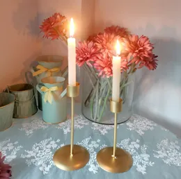 Der neueste geometrische Kerzenhalter aus Eisenkunst, kreativer goldener Kerzenbecher, viele Stile zur Auswahl, unterstützt individuelles Logo